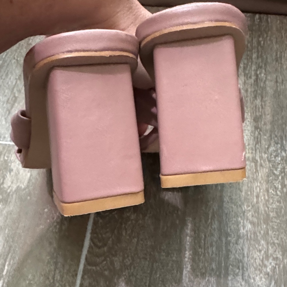 Billini Una Women's Blush Knotted Heels - Picture 2 of 6